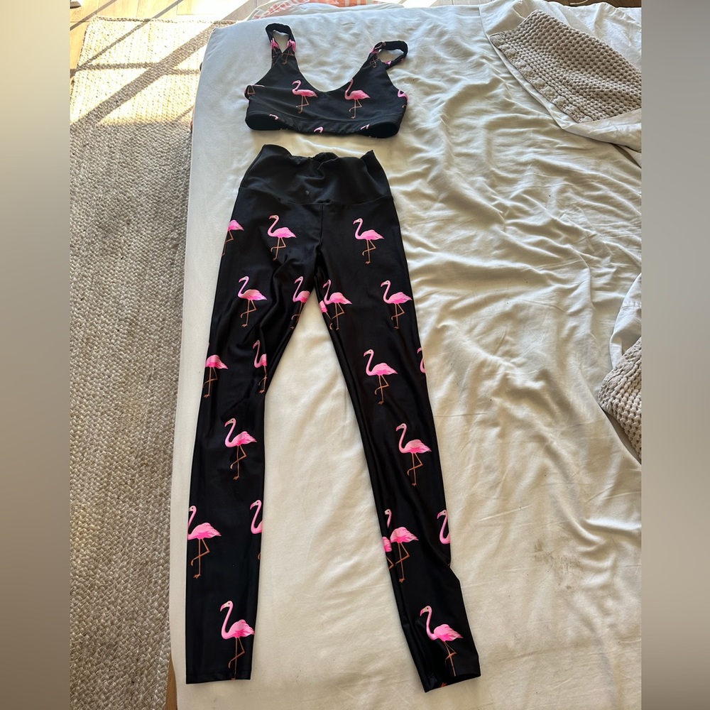 Goldsheep workout set. Small bottom, medium top